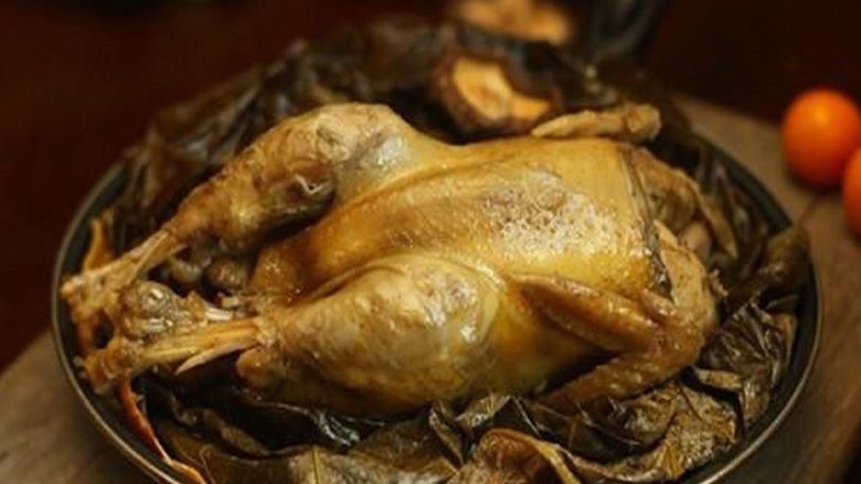 Chia sẻ cách làm vịt nướng lá chuối thơm ngon, lạ miệng Vịt nướng lá chuối